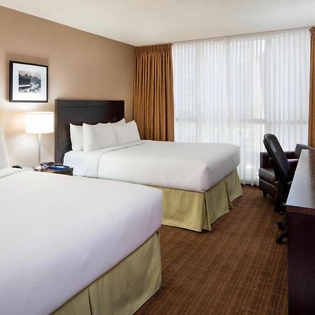Delta Hotels Calgary Airport In-Terminal Kültér fotó