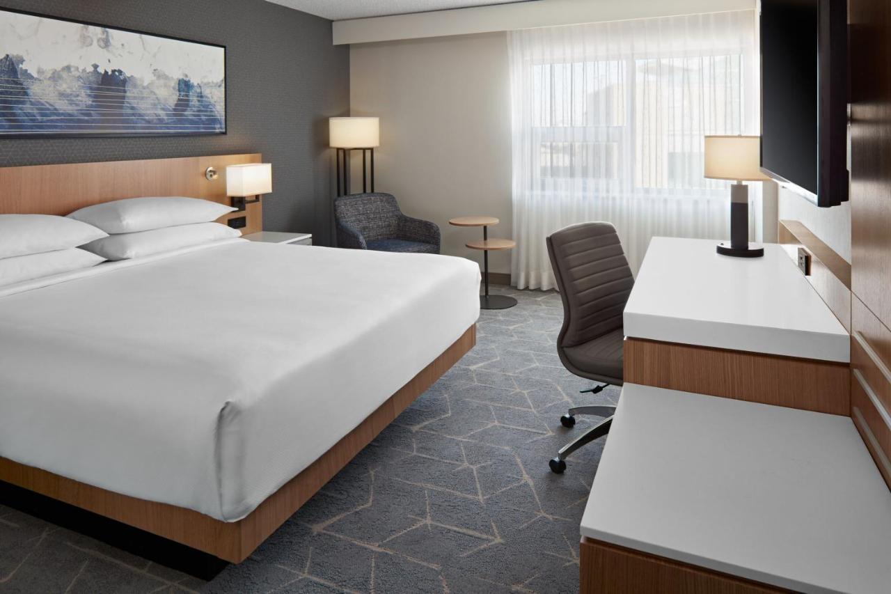 Delta Hotels Calgary Airport In-Terminal Kültér fotó